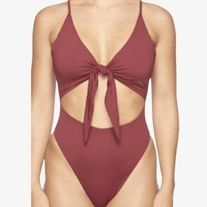 3/25$ 🦋 L. A. Seduction Bodysuit with Bow Tie Maroon color size L